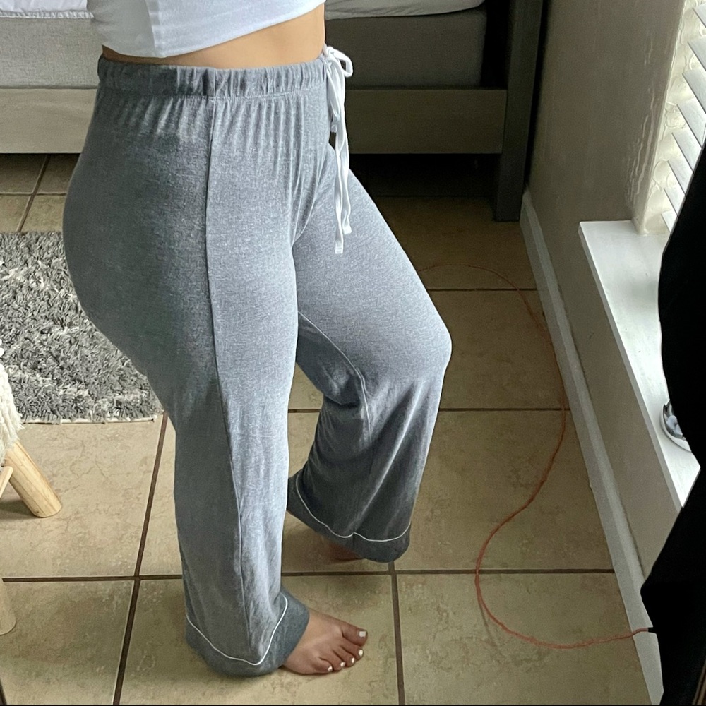 Victoria’s Secret sleep pants